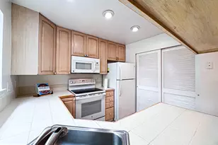 2604 E South Arlington Mill Dr, Arlington, VA 22205 - Photo 11