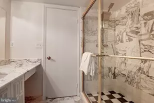 1101 S Arlington Ridge Road S, Arlington, VA 22202 - Photo 17