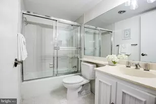 1101 S Arlington Ridge Road S, Arlington, VA 22202 - Photo 21
