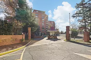 1021 Arlington Blvd, Arlington, VA 22209 - Photo 27