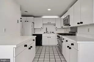 1021 Arlington Blvd, Arlington, VA 22209 - Photo 5