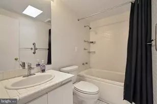1021 Arlington Blvd, Arlington, VA 22209 - Photo 13