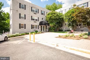 2026 N Vermont St, Arlington, VA 22207 - Photo 1