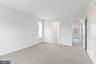 2403 S Walter Reed Dr S, Arlington, VA 22206 - Photo 15