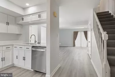 2403 S Walter Reed Drive S, Arlington, VA 22206 - Photo 9