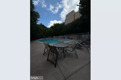 1200 S Arlington Ridge Road #403, Arlington, VA 22202 - Photo 5