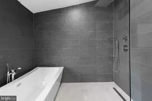 2100 S Pierce St, Arlington, VA 22202 - Photo 29