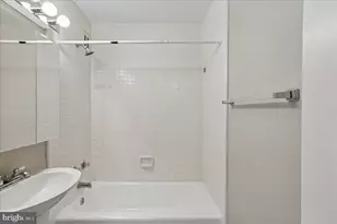 1021 S Arlington Blvd, Arlington, VA 22209 - Photo 25