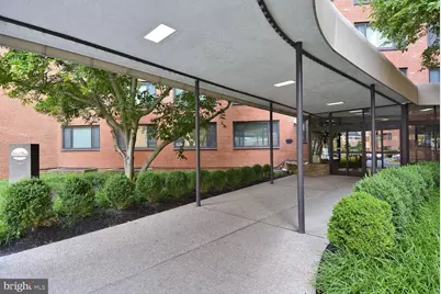 1021 S Arlington Boulevard #1125, Arlington, VA 22209 - Photo 3