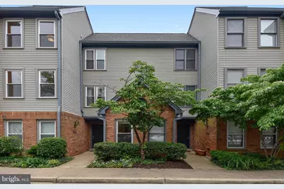 2107 N Rolfe Street #D, Arlington, VA 22209 - Photo 1