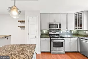 4167 S Four Mile Run Dr, Arlington, VA 22204 - Photo 15