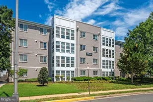 4167 S Four Mile Run Dr, Arlington, VA 22204 - Photo 45