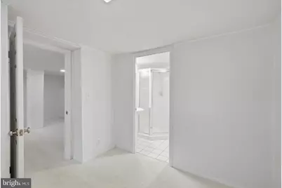 4825 28th Street S #A, Arlington, VA 22206 - Photo 5