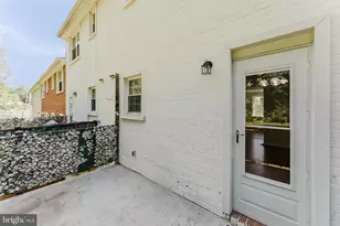 2725 S Walter Reed Dr, Arlington, VA 22206 - Photo 19