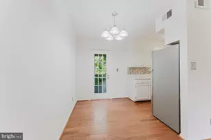 2725 S Walter Reed Dr, Arlington, VA 22206 - Photo 7