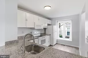 3928 9th Rd S, Arlington, VA 22204 - Photo 5