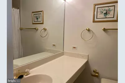 1530 Key Boulevard #1229, Arlington, VA 22209 - Photo 9