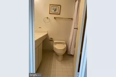 1530 Key Boulevard #1229, Arlington, VA 22209 - Photo 7