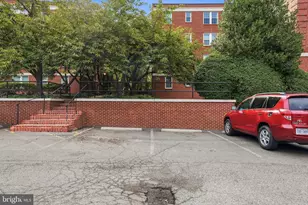 26 S Old Glebe Rd, Arlington, VA 22204 - Photo 23