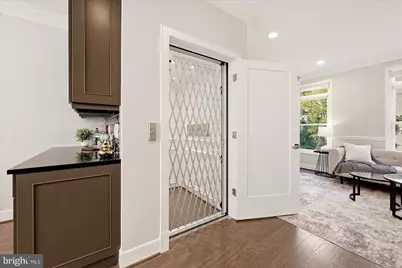 1522 16th Court N, Arlington, VA 22209 - Photo 15