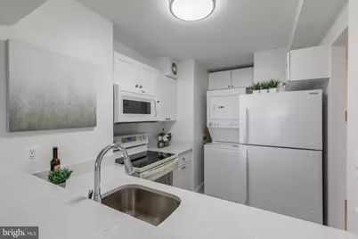 900 N Stafford Street #1402, Arlington, VA 22203 - Photo 11