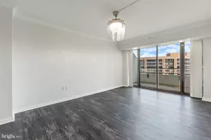 1300 Crystal Dr, Arlington, VA 22202 - Photo 17