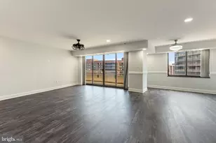 1300 Crystal Dr, Arlington, VA 22202 - Photo 5