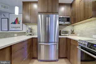 2906 13th St S, Arlington, VA 22204 - Photo 3