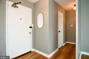 1300 S Arlington Ridge Rd, Arlington, VA 22202 - Photo 3