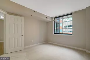 1050 N Taylor St, Arlington, VA 22201 - Photo 15