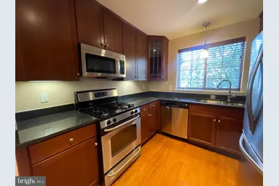 4061 S Four Mile Run Drive #301, Arlington, VA 22204 - Photo 5