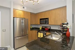 1021 N Garfield St, Arlington, VA 22201 - Photo 7