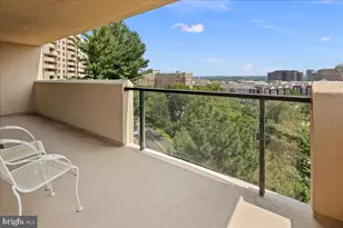 1101 S Arlington Ridge Rd, Arlington, VA 22202 - Photo 13