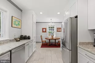 2617 S Arlington Ridge Rd, Arlington, VA 22202 - Photo 37