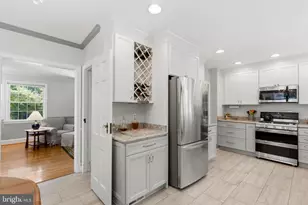 2617 S Arlington Ridge Rd, Arlington, VA 22202 - Photo 29