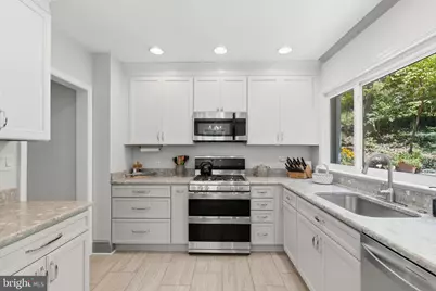 2617 S Arlington Ridge Road, Arlington, VA 22202 - Photo 33