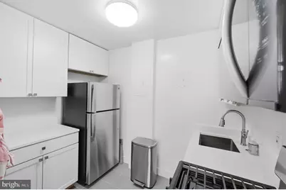 1121 Arlington Boulevard #207, Arlington, VA 22209 - Photo 3