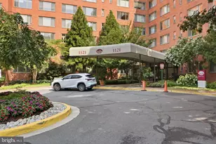 1121 Arlington Blvd, Arlington, VA 22209 - Photo 13