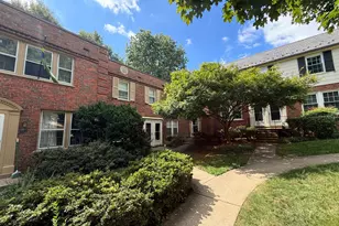 1400 S Barton Street S, Arlington, VA 22204 - Photo 1
