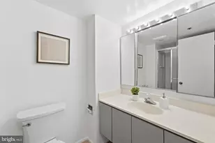 1600 N Oak St, Arlington, VA 22209 - Photo 21