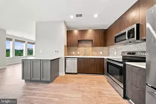 989 S Buchanan St, Arlington, VA 22204 - Photo 3