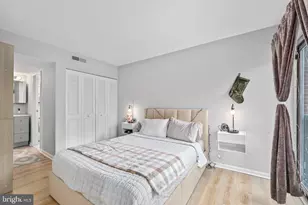 1300 Army Navy Dr, Arlington, VA 22202 - Photo 9