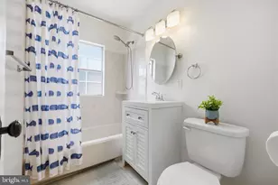 1917 N Rhodes St, Arlington, VA 22201 - Photo 17