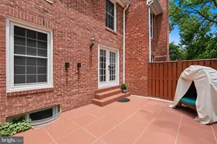 2510 S Walter Reed Dr, Arlington, VA 22206 - Photo 17