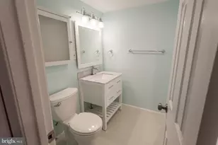 1419 N Longfellow St, Arlington, VA 22205 - Photo 43
