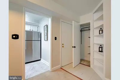 2102 N Scott Street #109, Arlington, VA 22209 - Photo 3