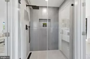 818 N Edgewood St, Arlington, VA 22201 - Photo 41