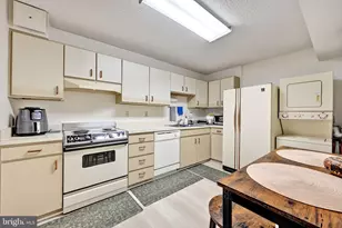 1600 N Oak St, Arlington, VA 22209 - Photo 9