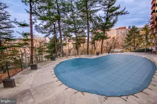 1101 S Arlington Ridge Rd, Arlington, VA 22202 - Photo 11