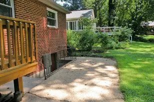 6816 29th St N, Arlington, VA 22213 - Photo 17